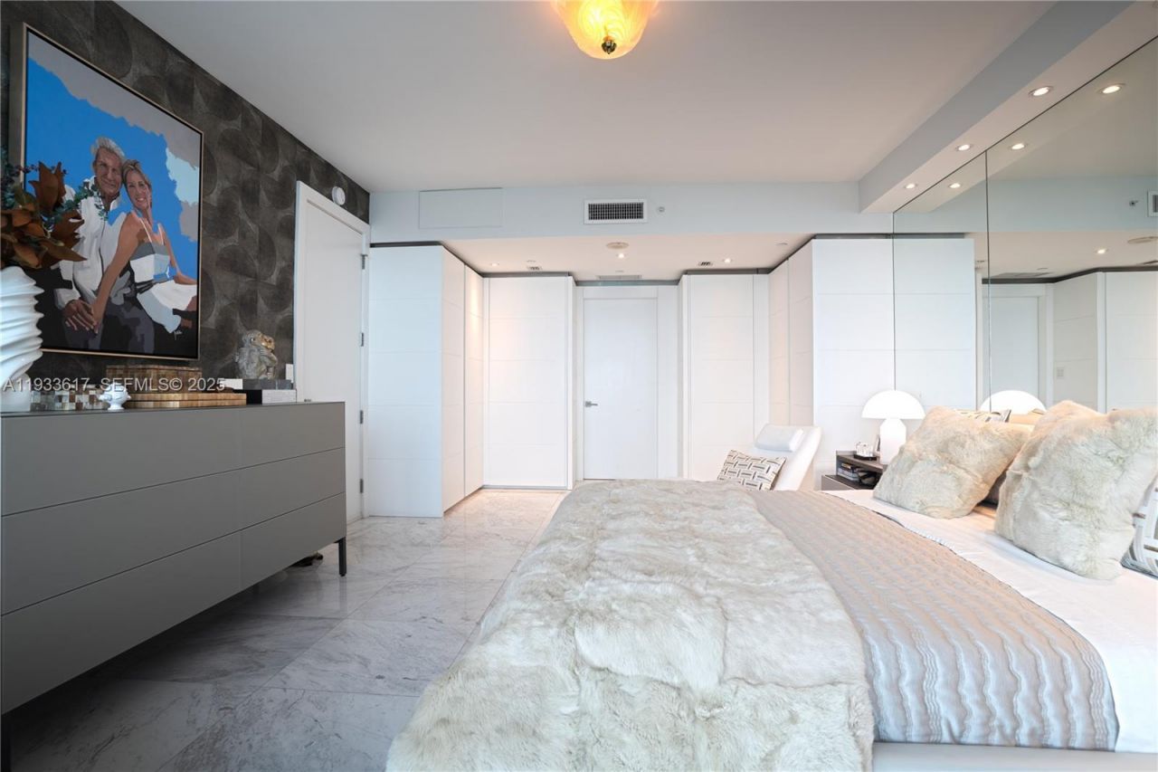 1331 Brickell Bay Dr, Unit 1609, Miami, FL 33131 Photo