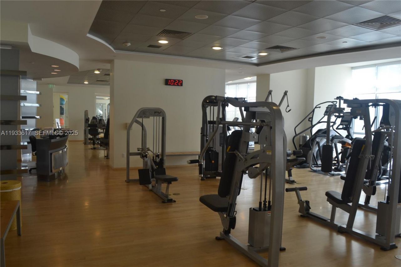 1331 Brickell Bay Dr, Unit 1609, Miami, FL 33131 Photo