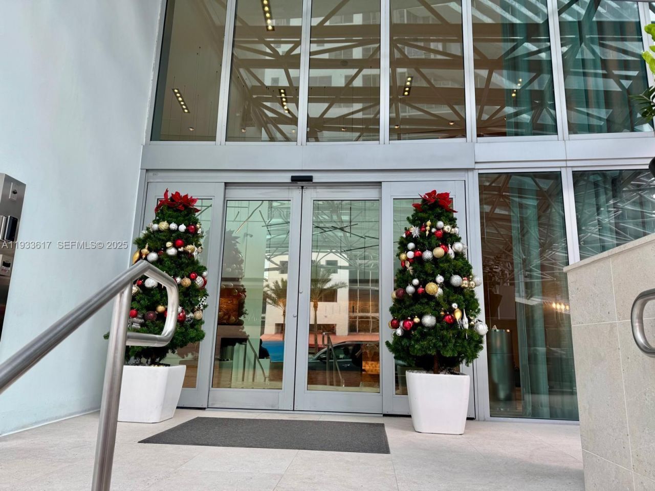 1331 Brickell Bay Dr, Unit 1609, Miami, FL 33131 Photo