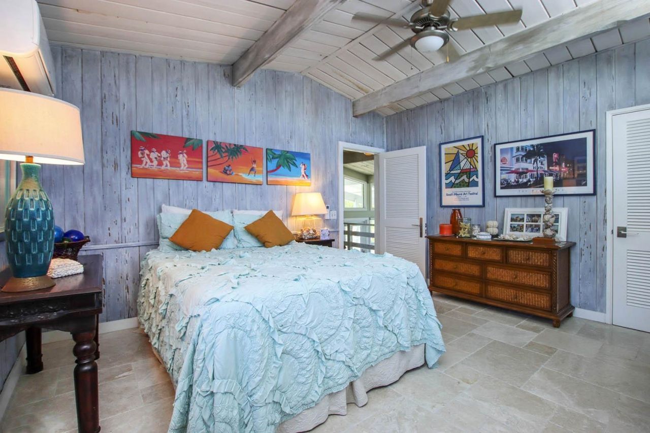 2667 Coconut Dr, Sanibel, FL 33957 Photo