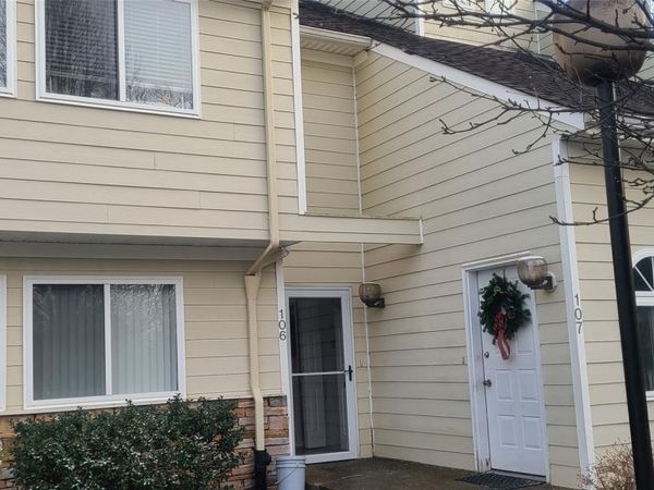 106 Crystal Hill Lane, Unit 106, Poughkeepsie, NY 12603