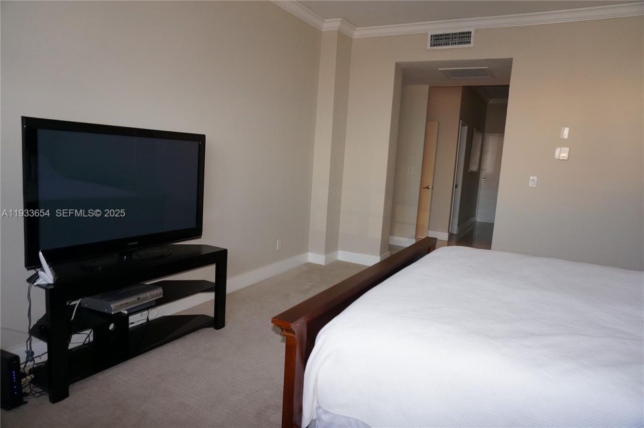 19390 Collins Ave , Unit PH-26, Sunny Isles Beach, FL 33160 Photo