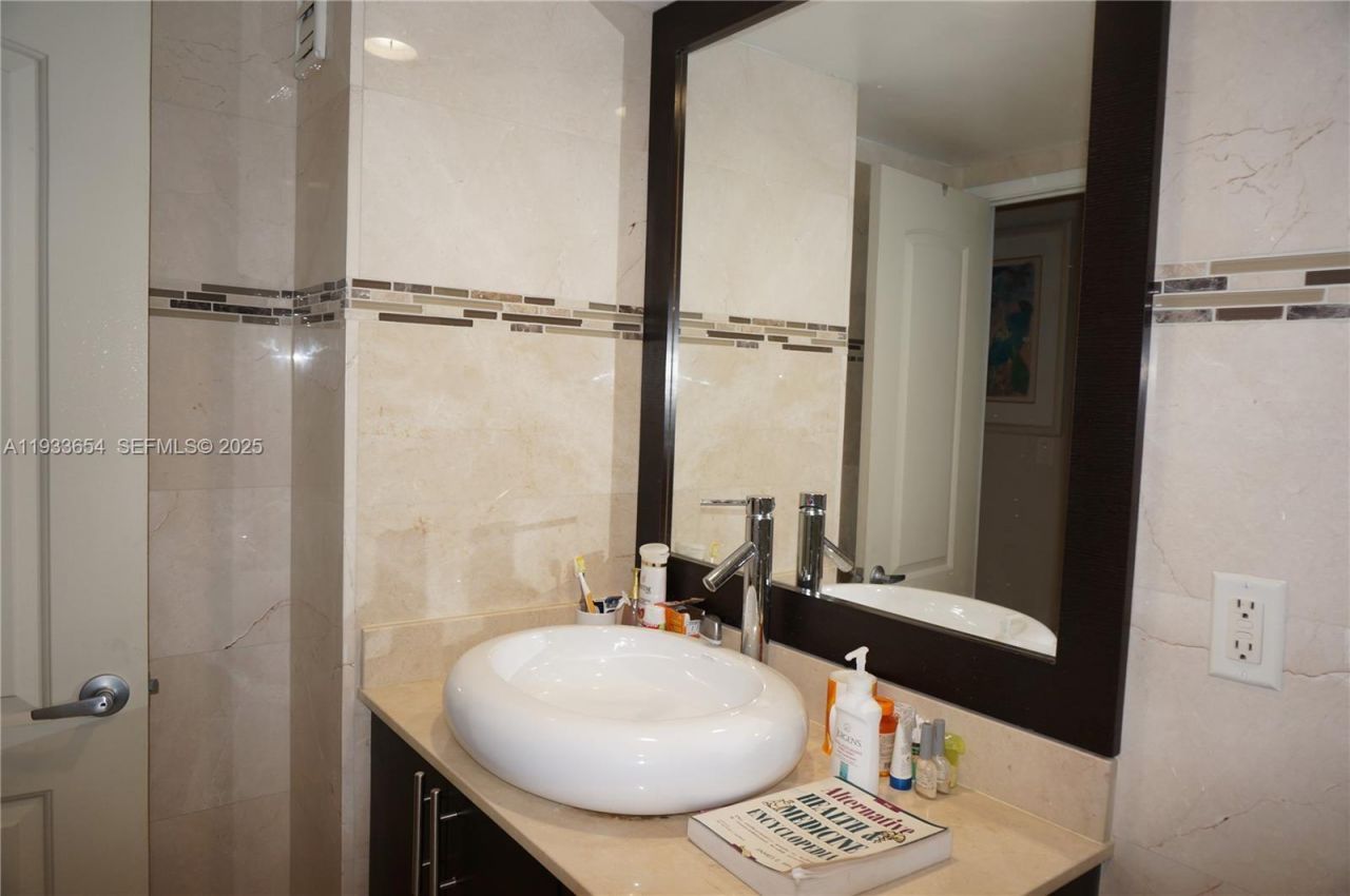 19390 Collins Ave , Unit PH-26, Sunny Isles Beach, FL 33160 Photo