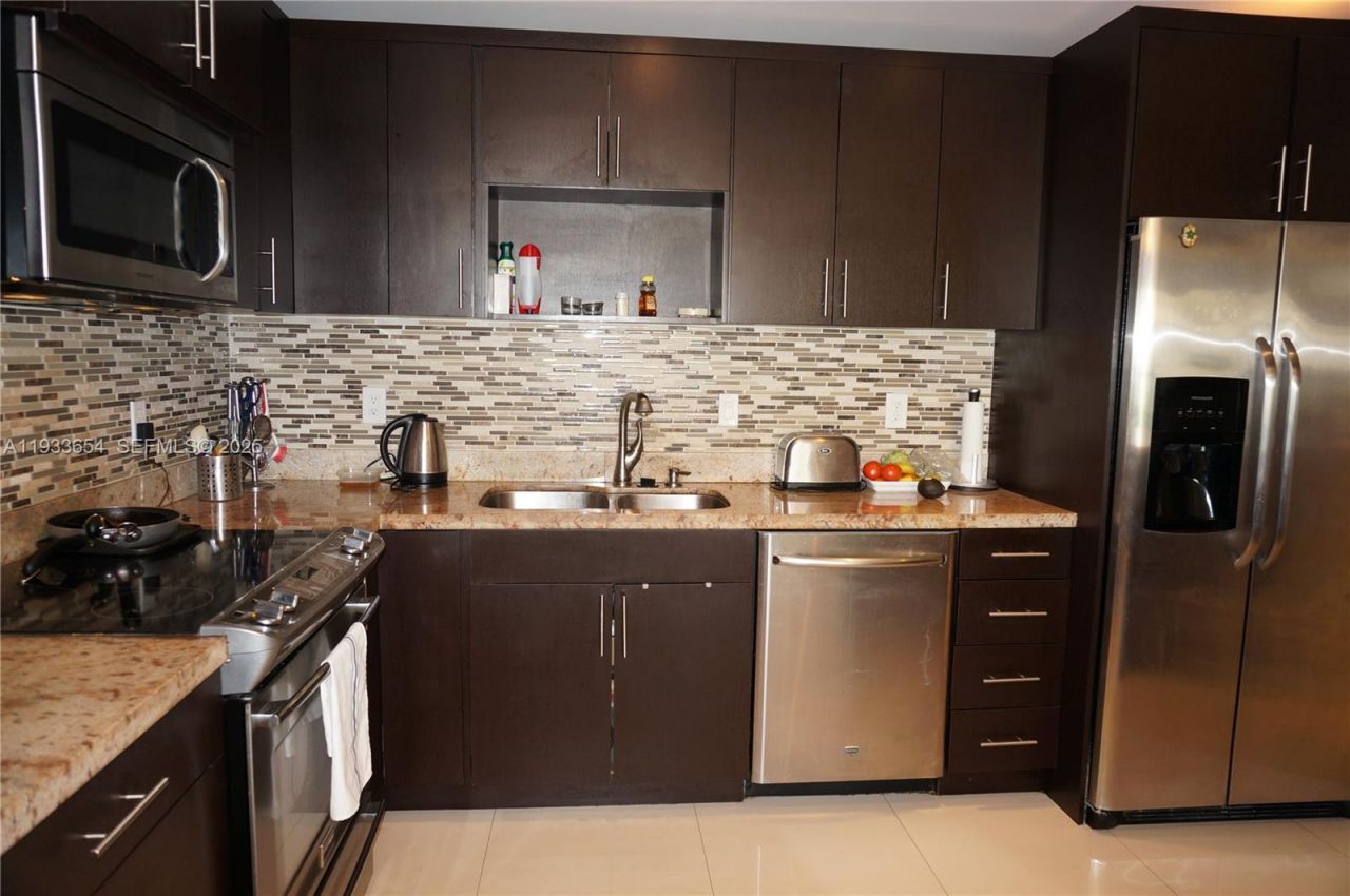 19390 Collins Ave , Unit PH-26, Sunny Isles Beach, FL 33160 Photo