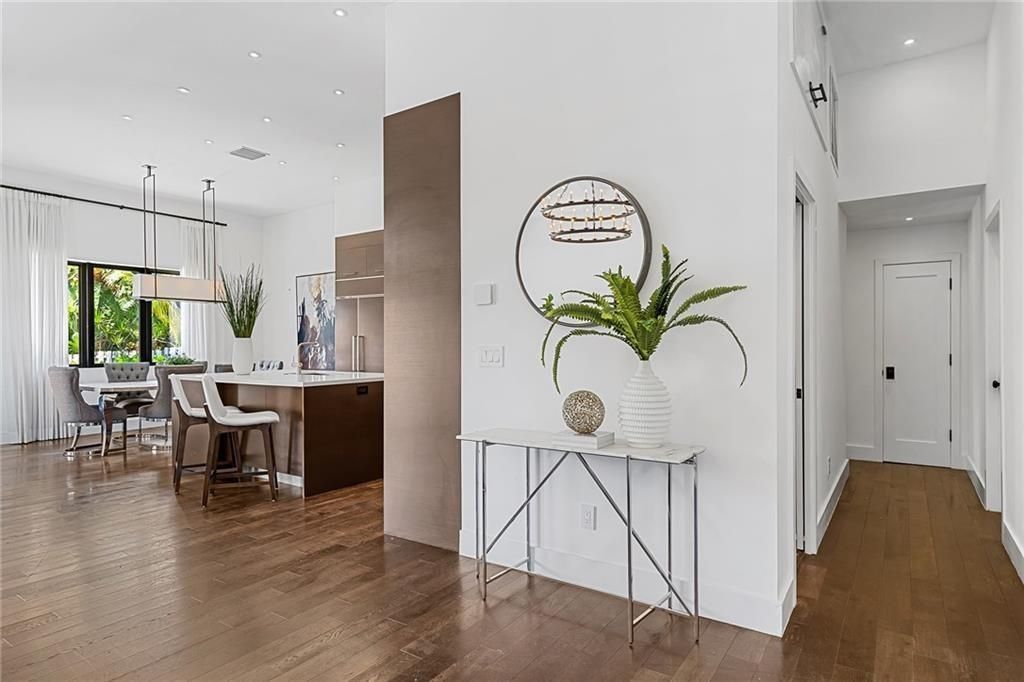 49 Fiesta Way, Fort Lauderdale, FL 33301 Photo