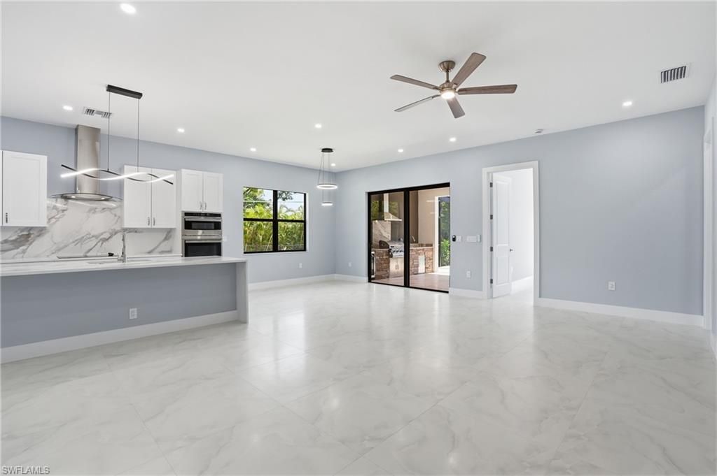27659 Franklin St, Bonita Springs, FL 34134 Photo