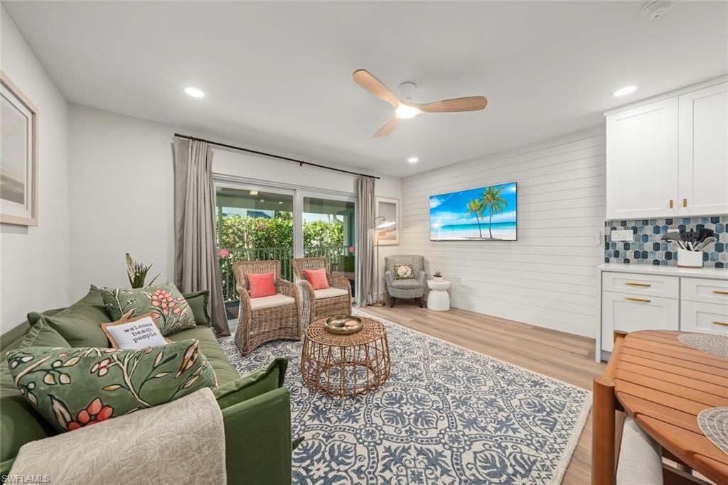 409 E Gulf Dr, Unit 17, Sanibel, FL 33957 Photo