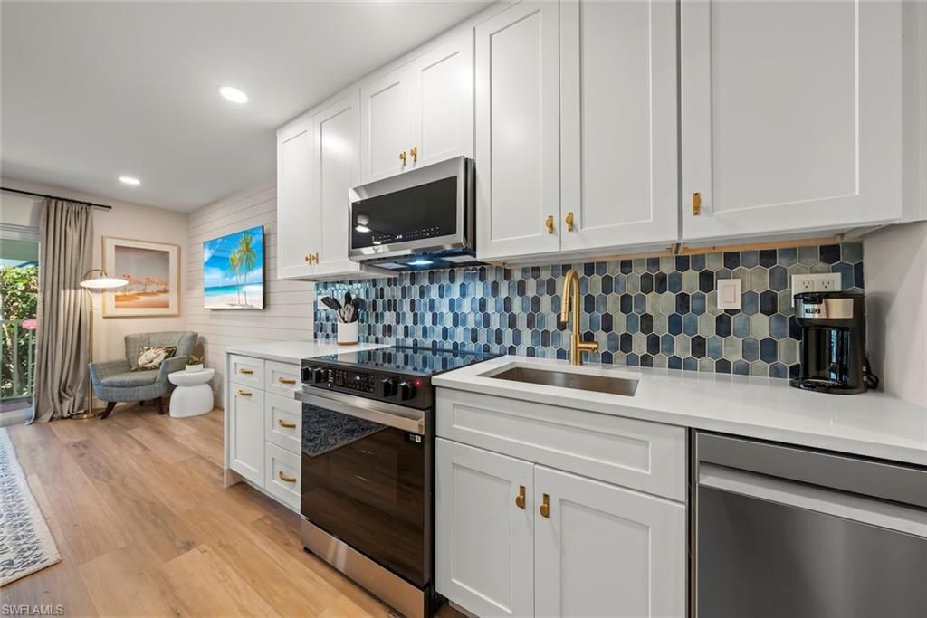 409 E Gulf Dr, Unit 17, Sanibel, FL 33957 Photo