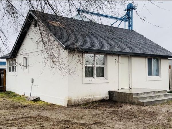 203 E Idaho Street, Paul, ID 83347