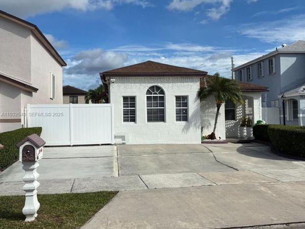16333 SW 139th Ct, Miami, FL 33177