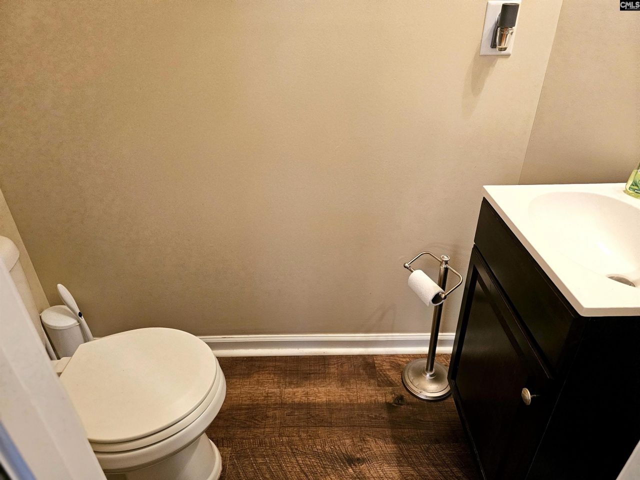 410 Riglaw Circle Photo 13