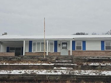 1193 W MARKET STREET, WILLIAMSTOWN, PA 17098