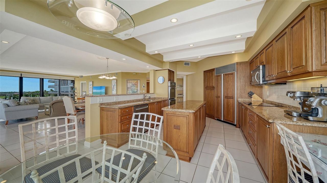 545 Sanctuary Drive, Unit B506, Longboat Key, FL 34228 Photo