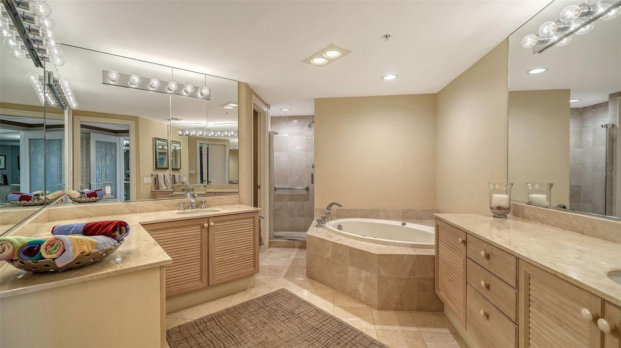 545 Sanctuary Drive, Unit B506, Longboat Key, FL 34228 Photo