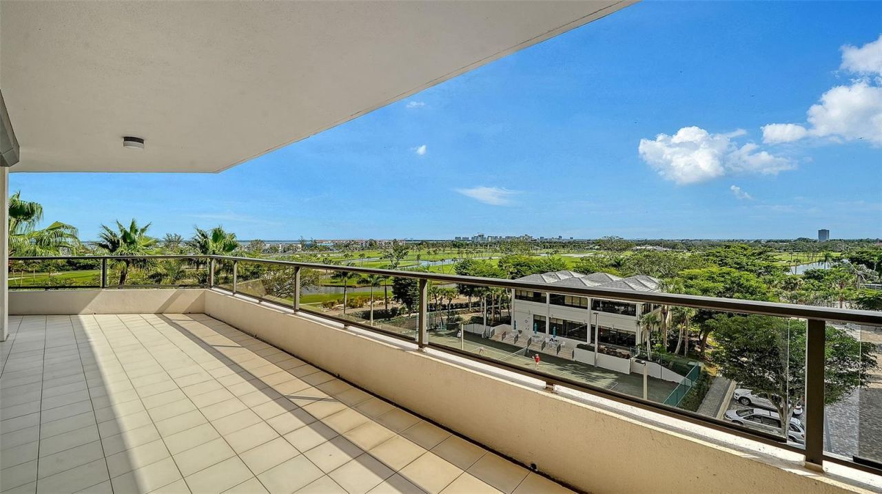 545 Sanctuary Drive, Unit B506, Longboat Key, FL 34228 Photo