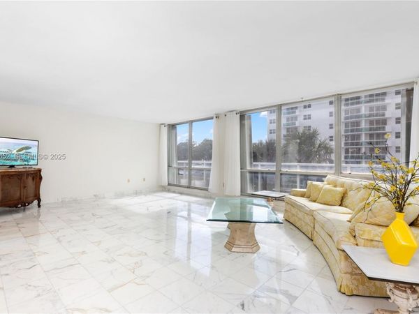 2751 S Ocean Dr , Unit 208S, Hollywood, FL 33019