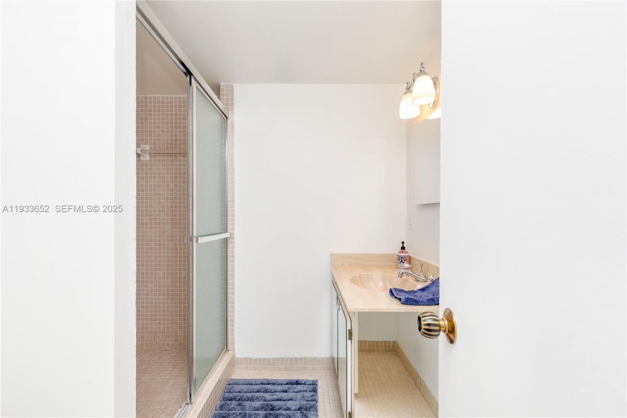 2751 S Ocean Dr, Unit 208S, Hollywood, FL 33019 Photo