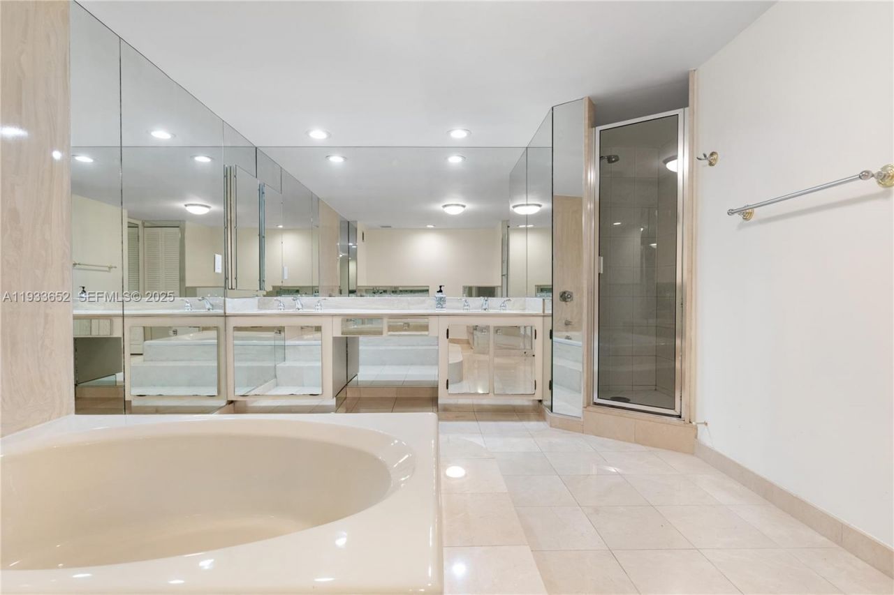 2751 S Ocean Dr, Unit 208S, Hollywood, FL 33019 Photo