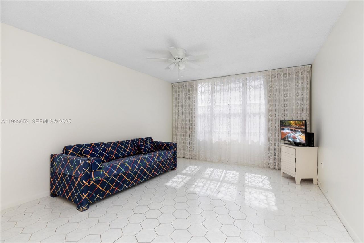 2751 S Ocean Dr, Unit 208S, Hollywood, FL 33019 Photo