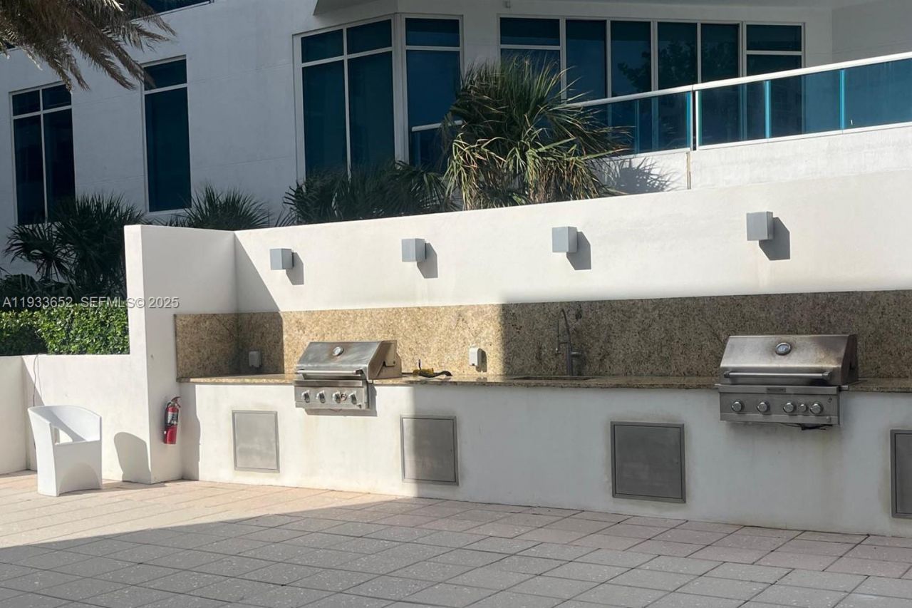 2751 S Ocean Dr, Unit 208S, Hollywood, FL 33019 Photo