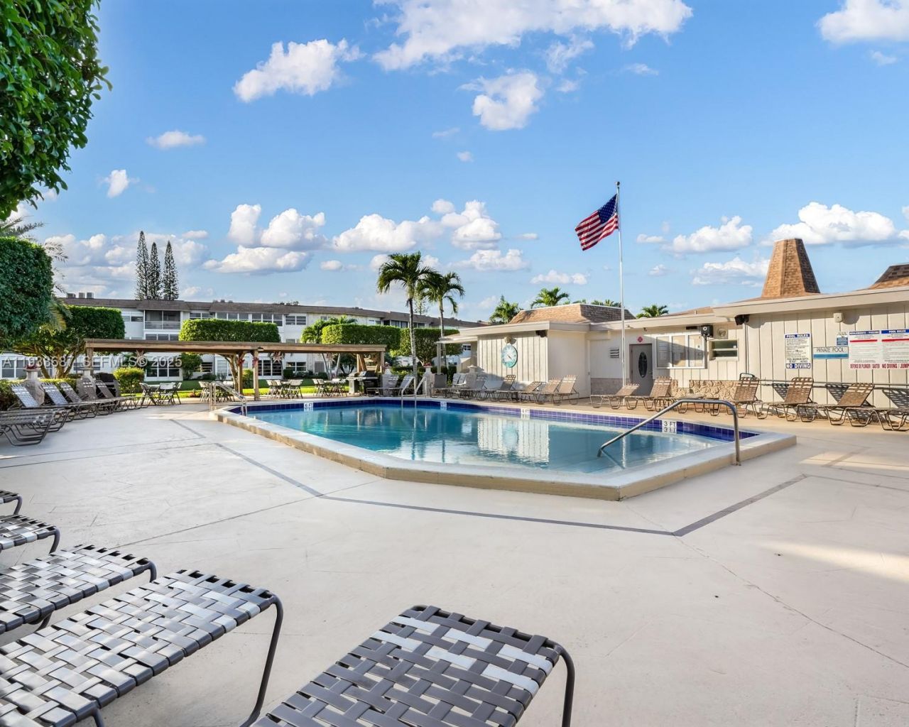 4706 NW 36th St, Unit 507, Lauderdale Lakes, FL 33319 Photo