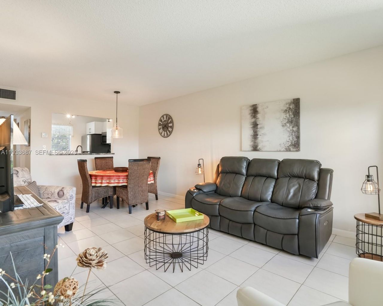 4706 NW 36th St, Unit 507, Lauderdale Lakes, FL 33319 Photo