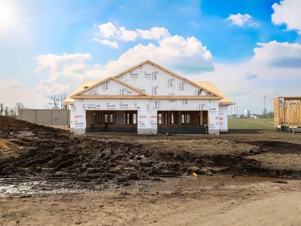 1214 Rock Ridge Circle, Waverly, IA 50677
