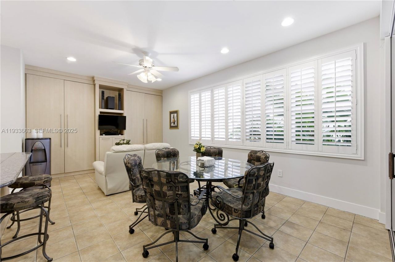 2607 Holy Cross Ln , Lake Worth, FL 33460 Photo