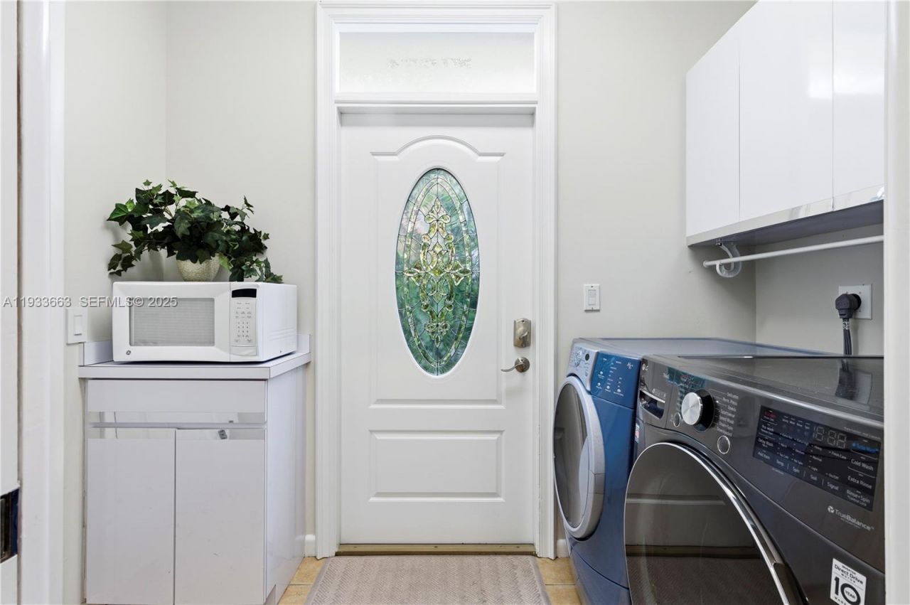 2607 Holy Cross Ln , Lake Worth, FL 33460 Photo