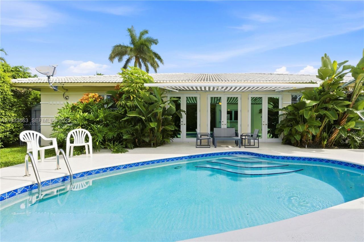 2607 Holy Cross Ln , Lake Worth, FL 33460 Photo