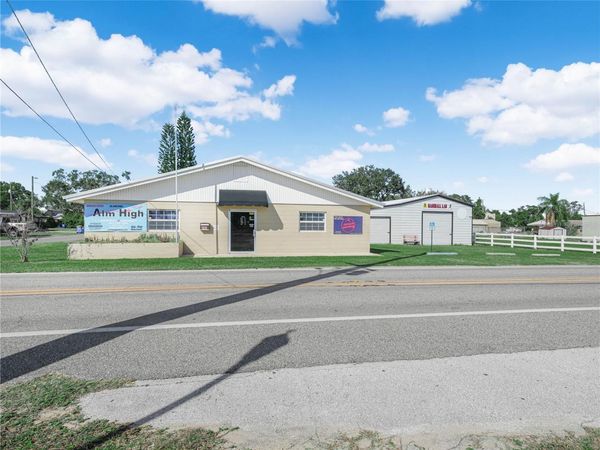 109 N 3RD STREET, EAGLE LAKE, FL 33839