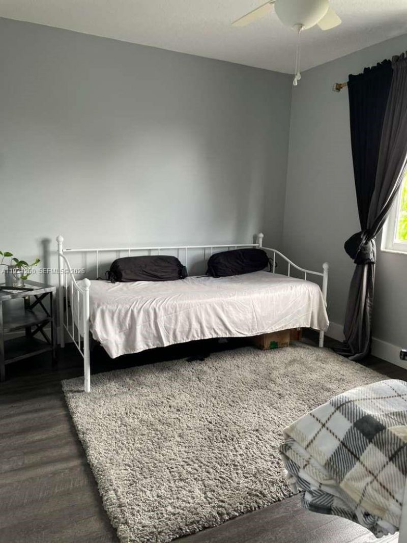 Please Call For Address, Pembroke Pines, FL 33025 Photo