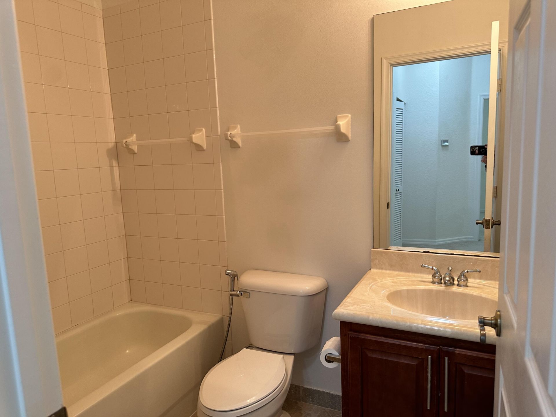 3031 SE Lexington Lakes Drive, Unit 204, Stuart, FL 34994 Photo