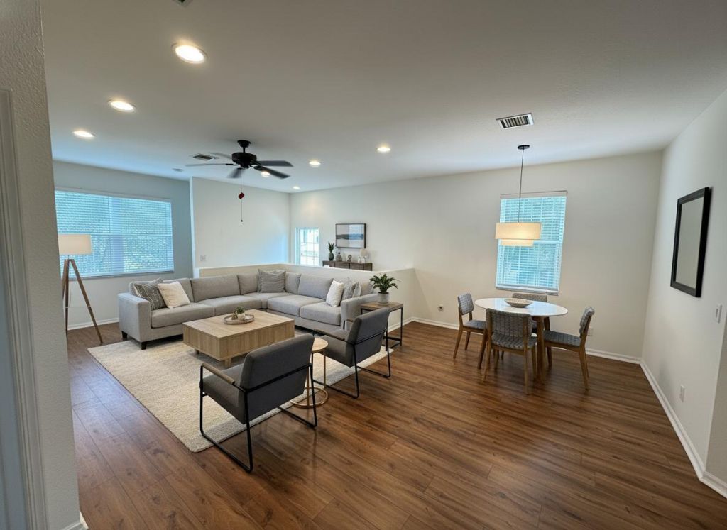 3031 SE Lexington Lakes Drive, Unit 204, Stuart, FL 34994 Photo