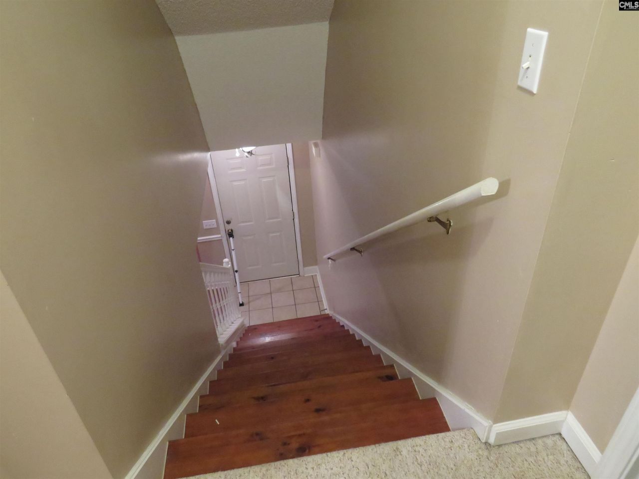 81 Radcliff Drive  Photo 18