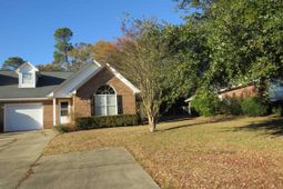 81 Radcliff Drive  photo 4