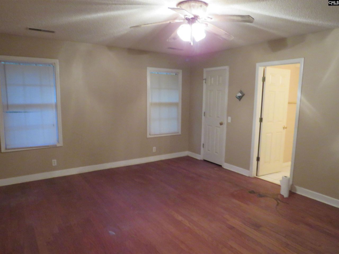 81 Radcliff Drive  Photo 32