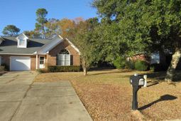 81 Radcliff Drive  photo 4