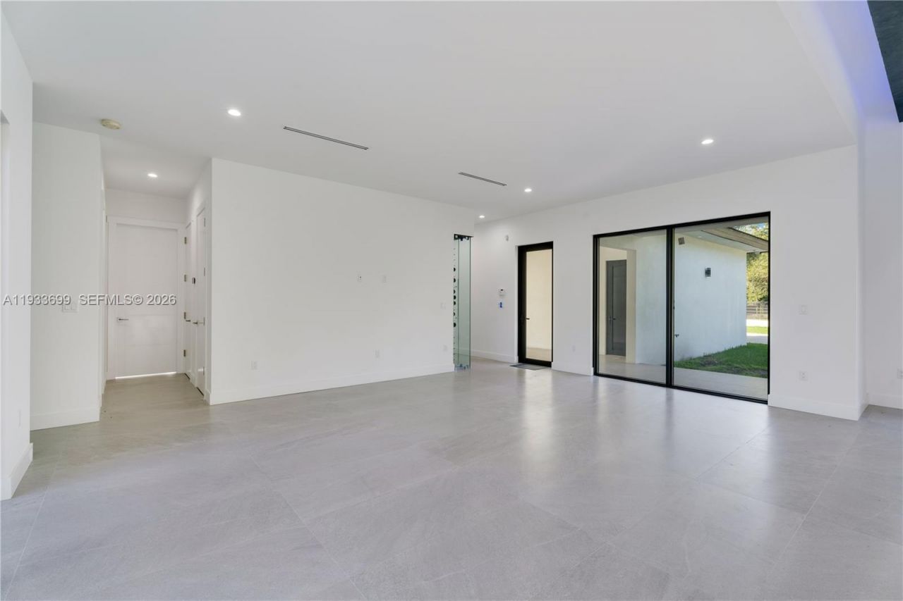 10398 SW 64th St, Miami, FL 33173 Photo