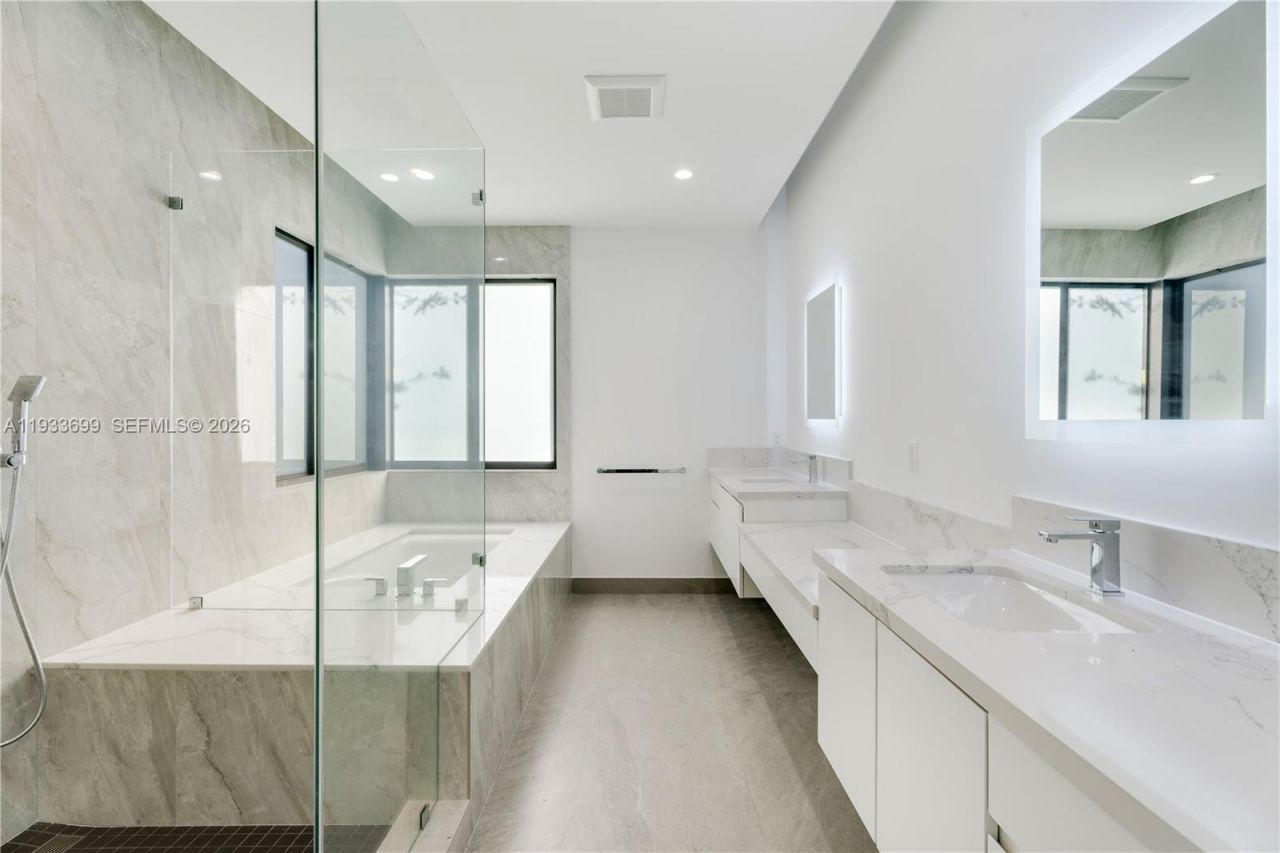 10398 SW 64th St, Miami, FL 33173 Photo