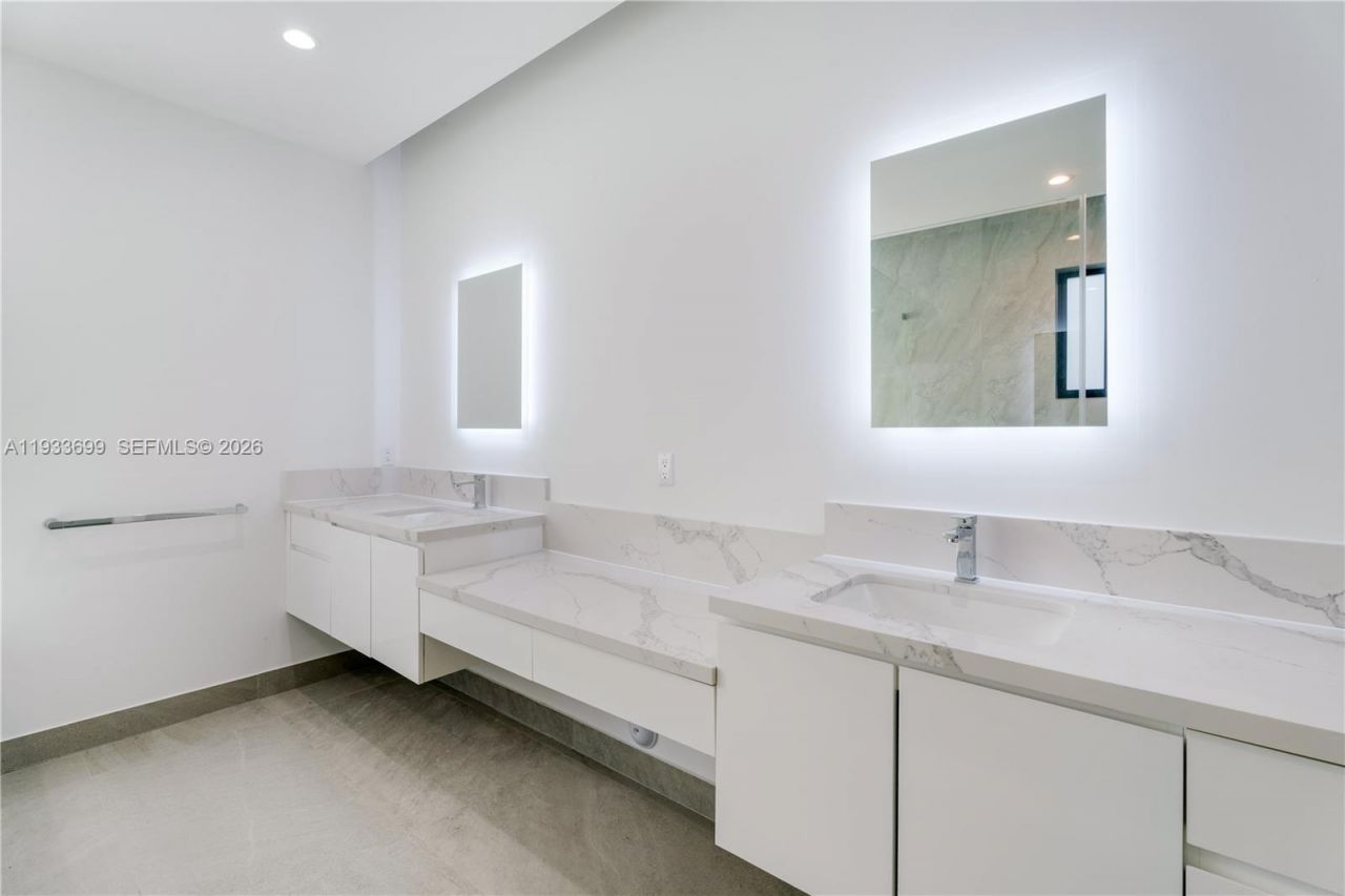 10398 SW 64th St, Miami, FL 33173 Photo