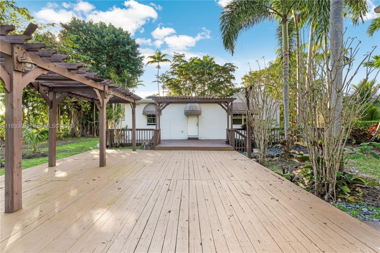 10398 SW 64th St, Miami, FL 33173 Photo