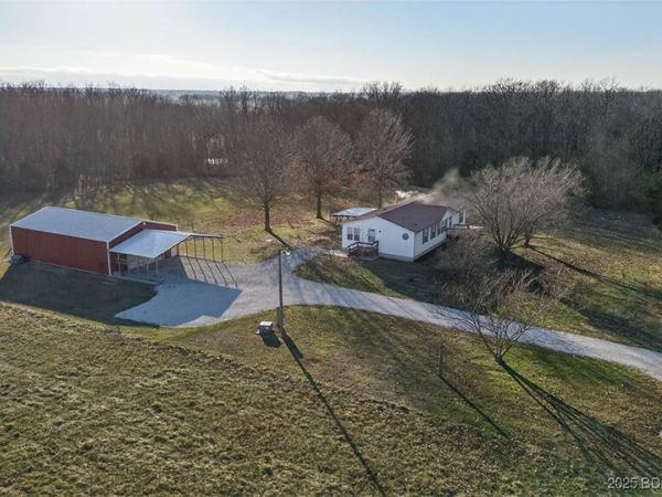 30890 JJ Highway, Cole Camp, MO 65325