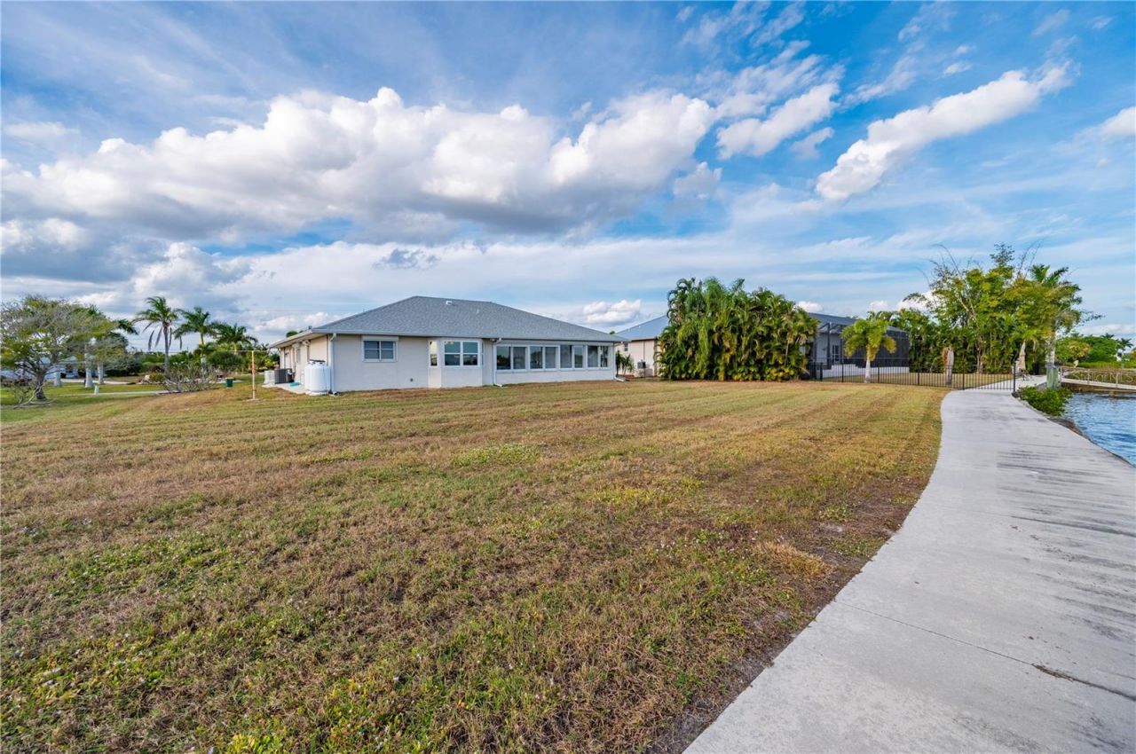 3672 Peace River Drive, Punta Gorda, FL 33983 Photo