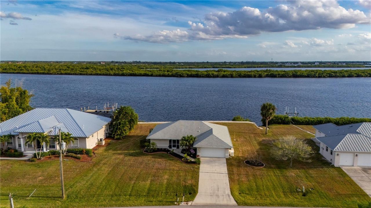 3672 Peace River Drive, Punta Gorda, FL 33983 Photo