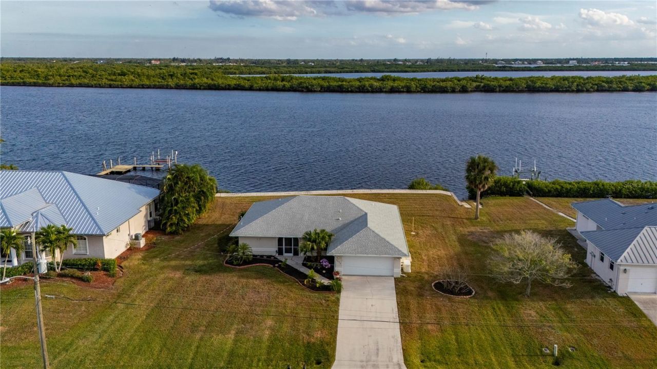 3672 Peace River Drive, Punta Gorda, FL 33983 Photo