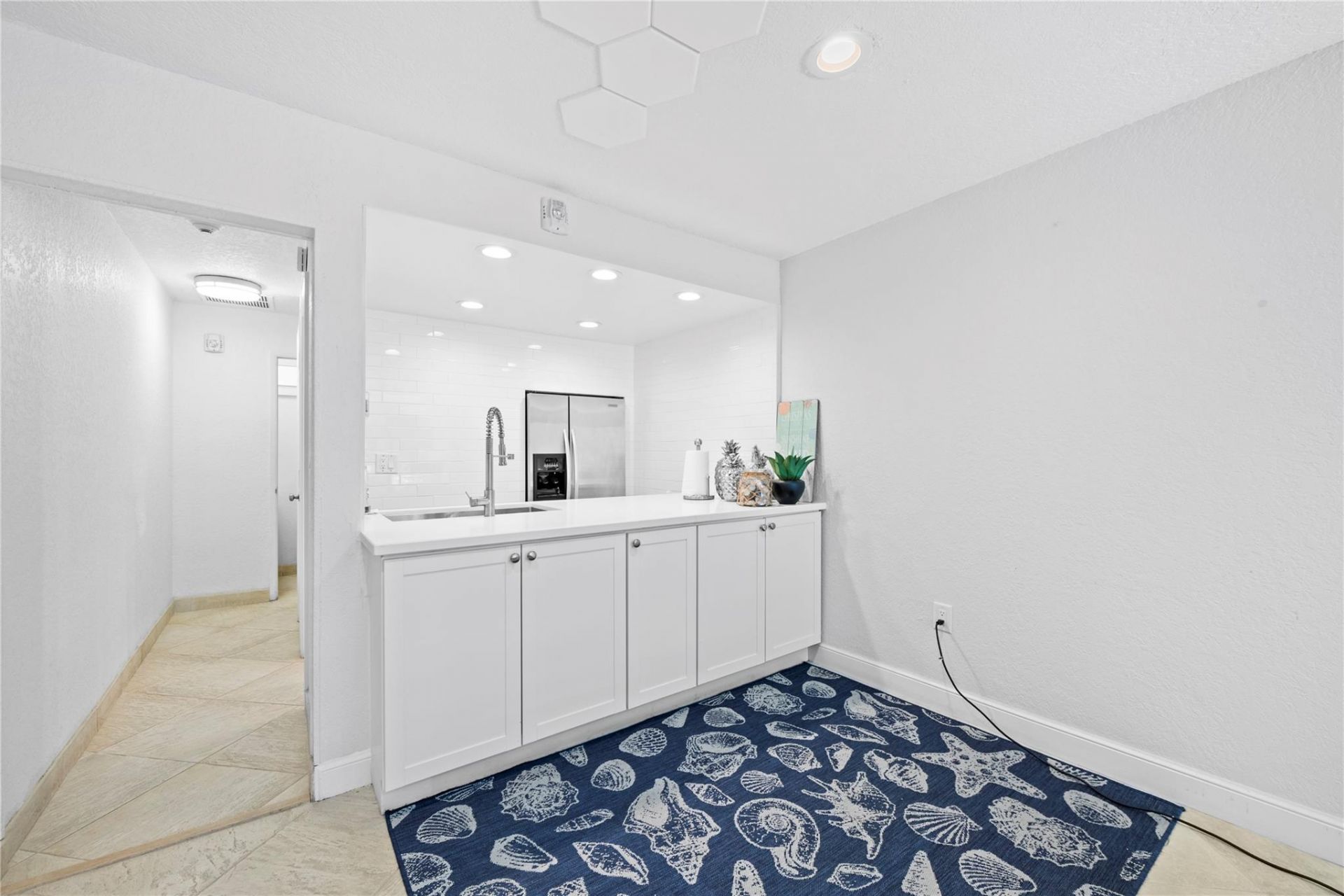 1069 Hillsboro Mile, Unit 507, Hillsboro Beach, FL 33062 Photo