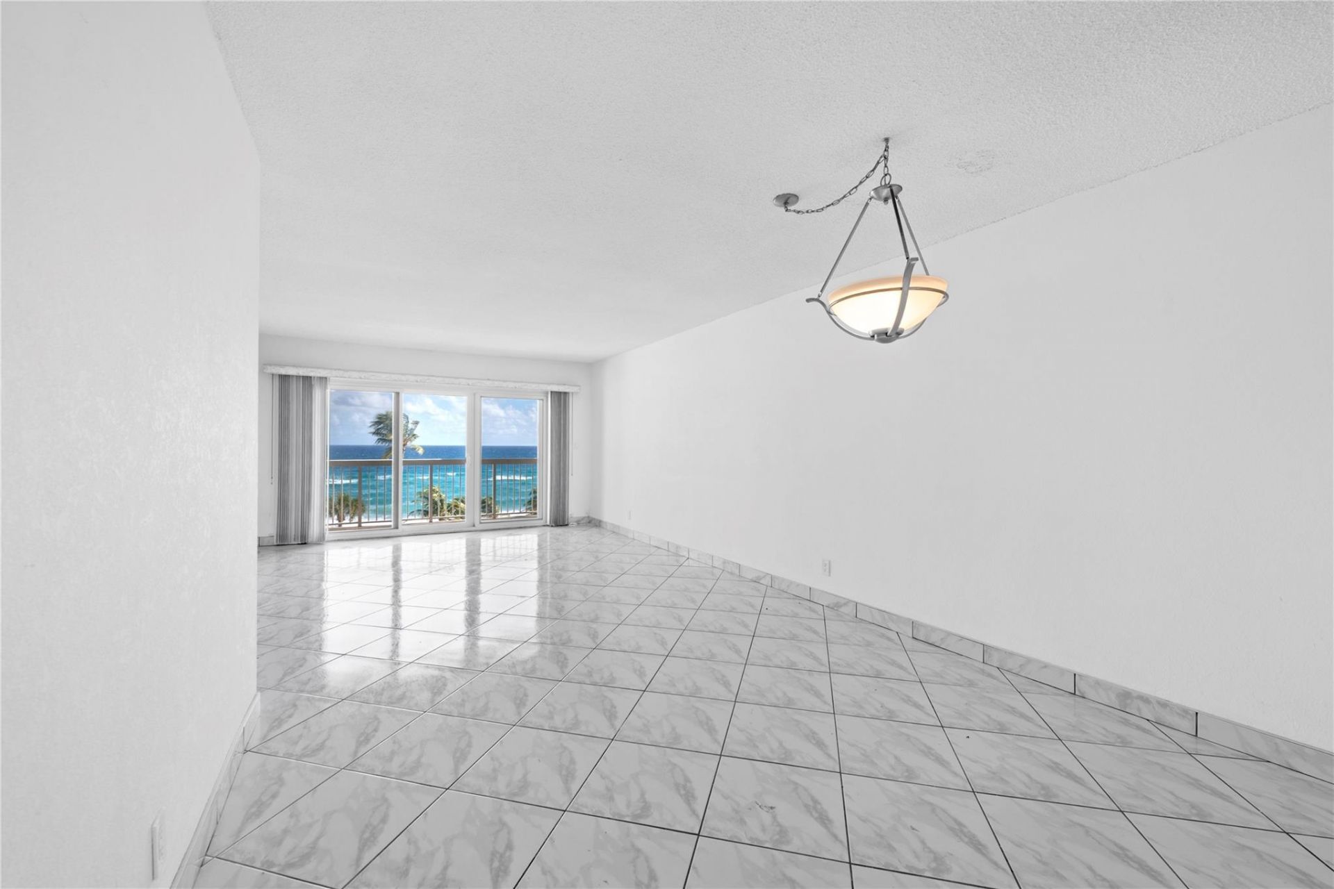 1069 Hillsboro Mile, Unit 507, Hillsboro Beach, FL 33062 Photo