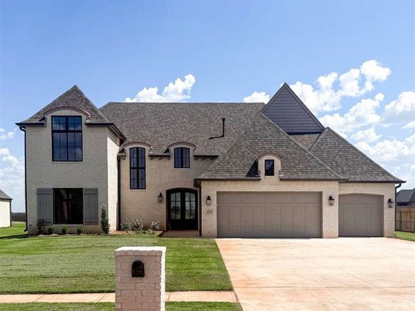 392 Venetian Avenue, Piedmont, OK 73078