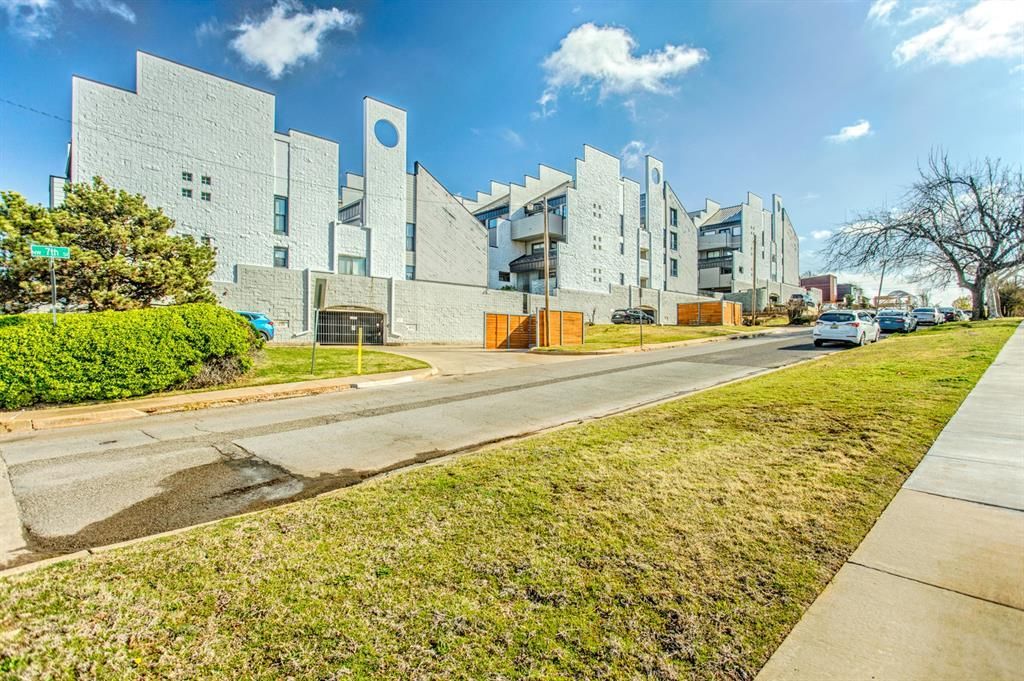915 NW 7th Street, Unit 205, Oklahoma City, OK 73106 Main Photo